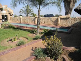 African Cave Lodge