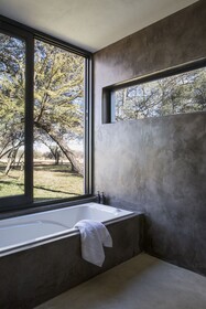 Nako Safari Lodge