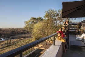 Nako Safari Lodge