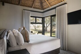 Nako Safari Lodge