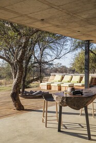 Nako Safari Lodge