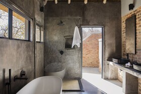 Nako Safari Lodge