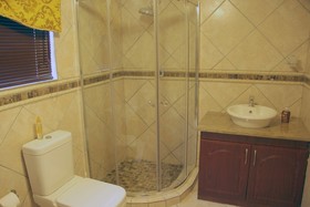 Chateau la Mer Exclusive Guesthouse