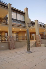 Chateau la Mer Exclusive Guesthouse