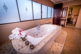 Chateau la Mer Exclusive Guesthouse