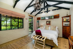 La Bastide Guesthouse