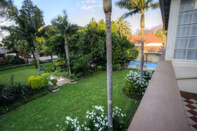 10 2nd Avenue Houghton Estate