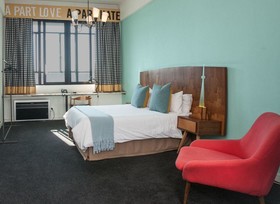 12 Decades Hotel