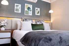1945 On Kloof Guesthouse