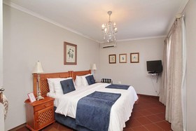 33 on First Guesthouse