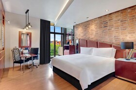African Pride Melrose Arch Hotel