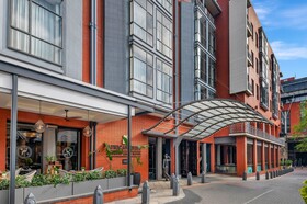African Pride Melrose Arch Hotel