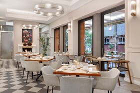 African Pride Melrose Arch Hotel