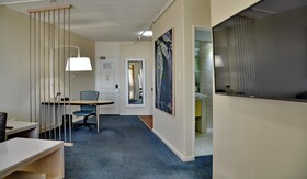 The Parktonian All Suite Hotel