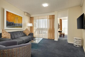 The Parktonian All Suite Hotel