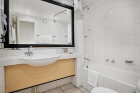 The Parktonian All Suite Hotel