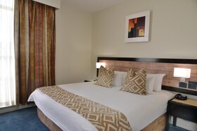The Parktonian All Suite Hotel
