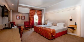 Apollo Hotel