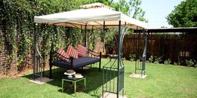 Buckingham Guesthouse and Apartments