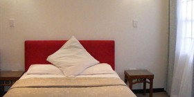 Buckingham Guesthouse and Apartments