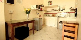 Buckingham Guesthouse and Apartments