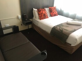 Businessburg Hotel