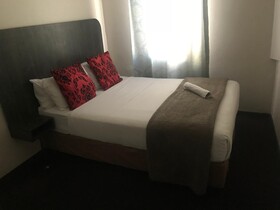 Businessburg Hotel