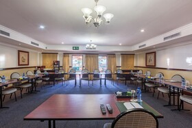 Courtyard Hotel Rosebank