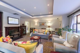Courtyard Hotel Rosebank