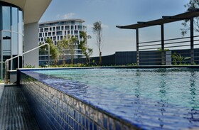 Courtyard Hotel Waterfall City