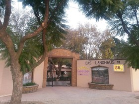 Das Landhaus Guest Lodge