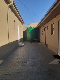 De Lambert Guesthouse