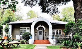 Ginnegaap Guesthouse