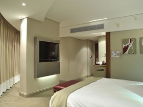 Holiday Inn Johannesburg-Rosebank