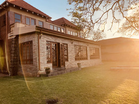 Houghton Hill Cottage