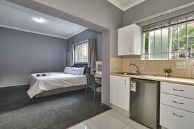 Inn & Out Sandton
