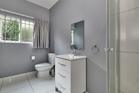 Inn & Out Sandton