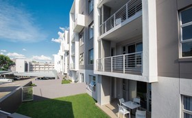 Insignia Luxury Apartments
