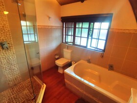 Libra Lodge