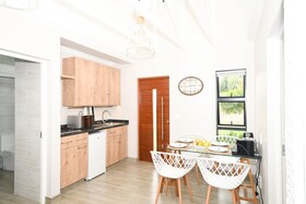 Linden Gap Guesthouse