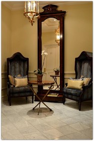 Monarch Hotel