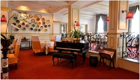 Monarch Hotel