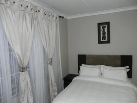 Owee's Place