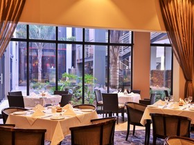 Premier Hotel O.R. Tambo