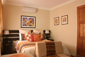 Queen's Place Guest House