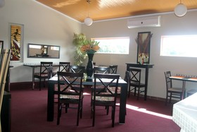 Queen's Place Guest House