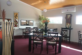 Queen's Place Guest House