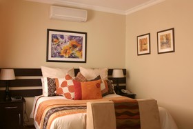 Queen's Place Guest House