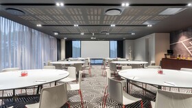 Radisson RED Johannesburg Rosebank