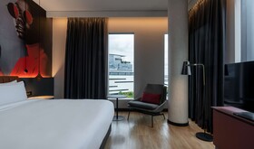 Radisson RED Johannesburg Rosebank